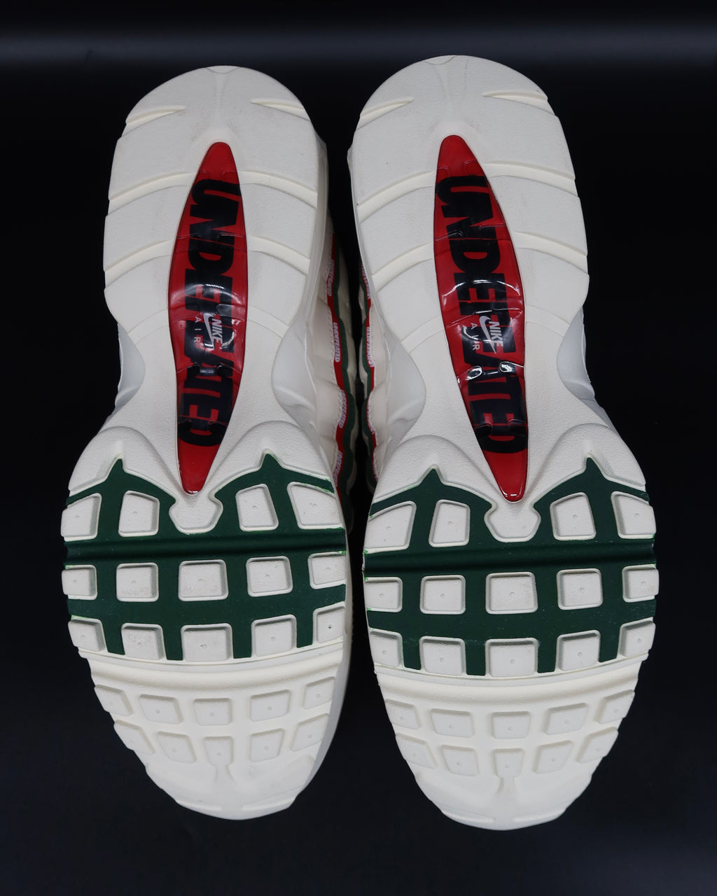 Nike Air Max 95 SP Undefeated Sail